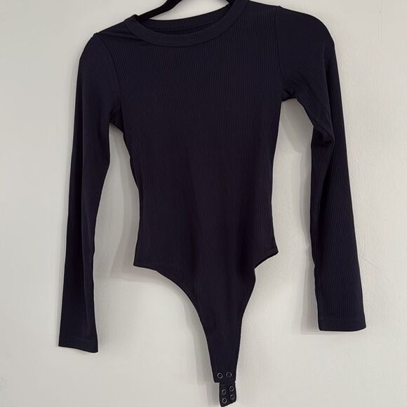 Pistola Bailey Long Sleeve Ribbed Bodysuit XS NWT Navy Blue - Picture 5 of 7